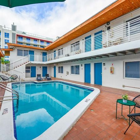 Cozy 1 Bedroom With Pool Steps From The Beach #41 Hollywood Extérieur photo