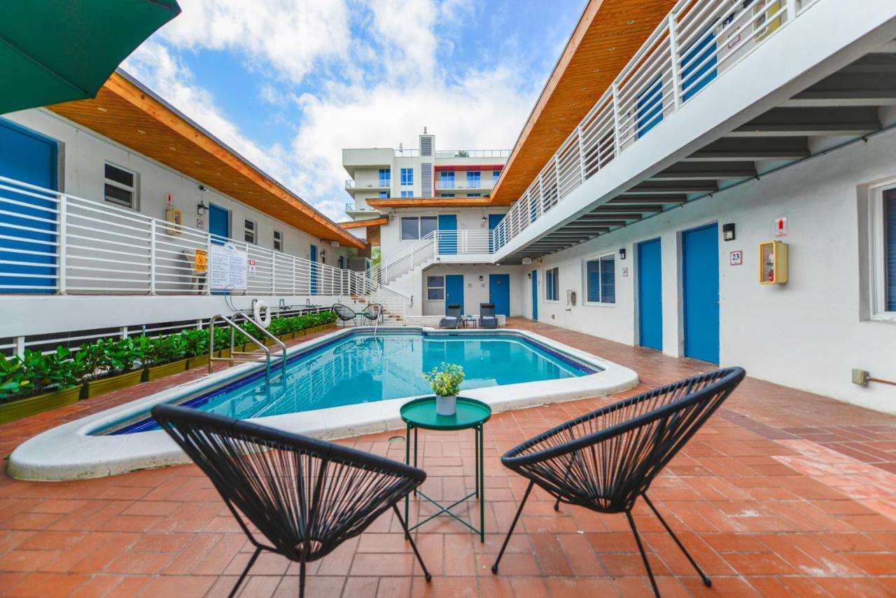 Cozy 1 Bedroom With Pool Steps From The Beach #41 Hollywood Extérieur photo